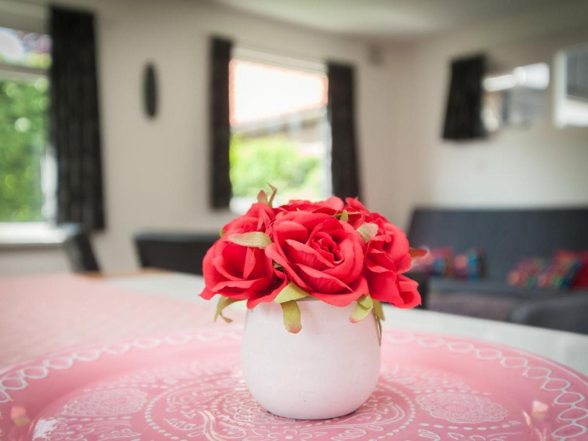 Holiday Home With Covered Terrace خروت المظهر الخارجي الصورة